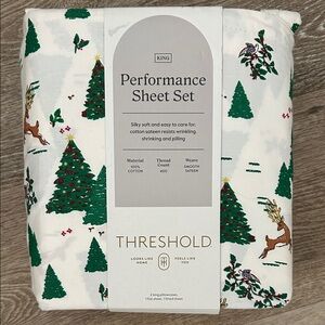 Threshold Holiday Tree and Reindeer Sheet Set